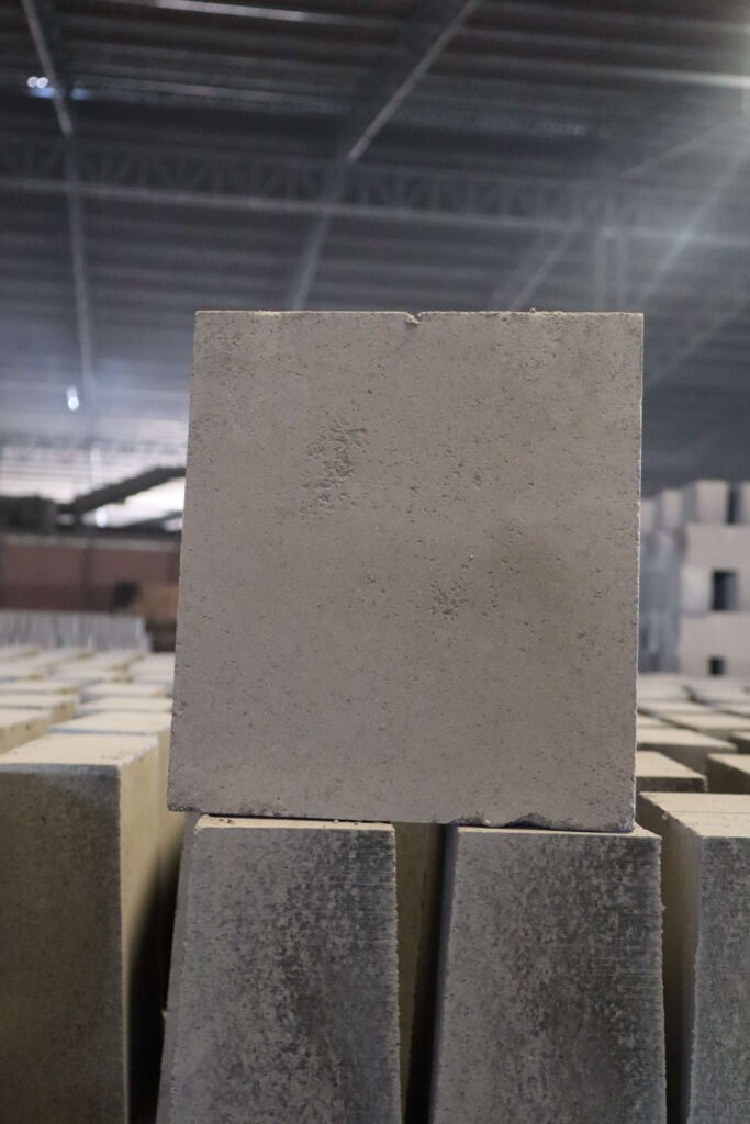 Refractory Bed Materials